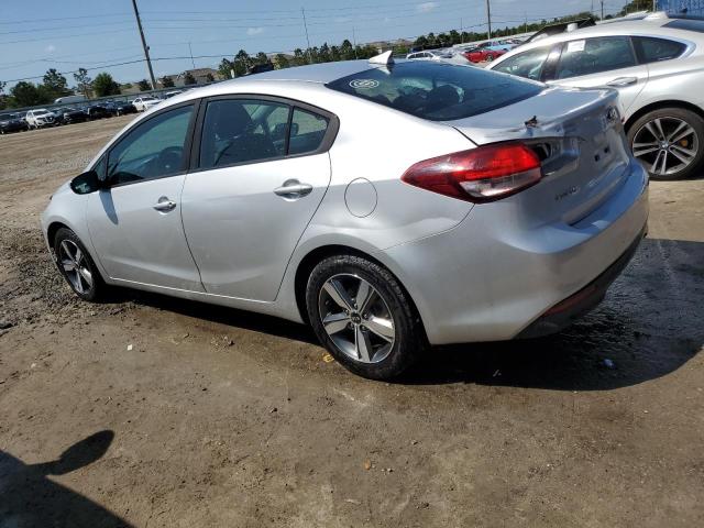 3KPFL4A74JE172173 - 2018 KIA FORTE LX SILVER photo 2