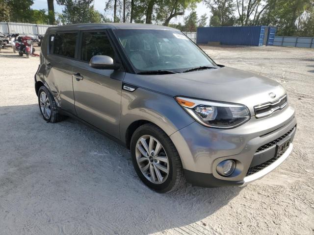 KNDJP3A54J7602744 - 2018 KIA SOUL + SILVER photo 4