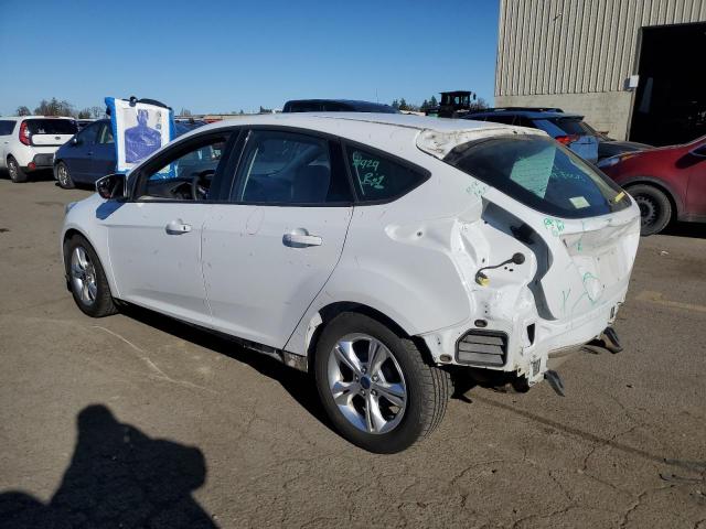 1FADP3K24EL139301 - 2014 FORD FOCUS SE WHITE photo 2