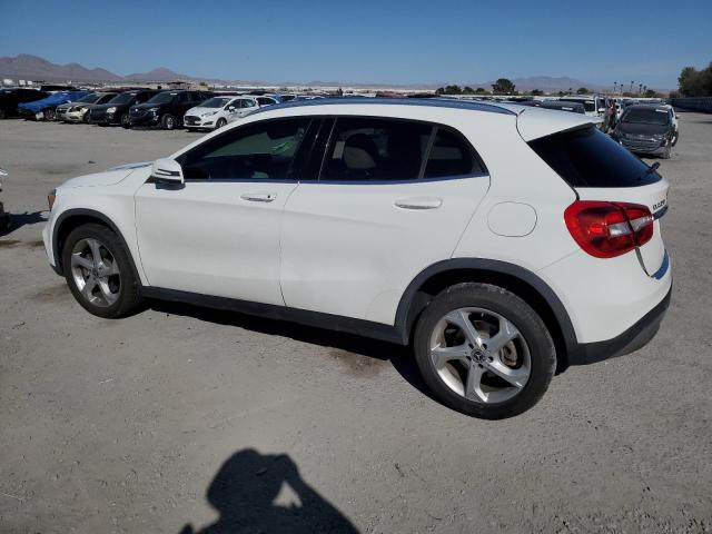 WDCTG4EBXKU010745 - 2019 MERCEDES-BENZ GLA 250 WHITE photo 2