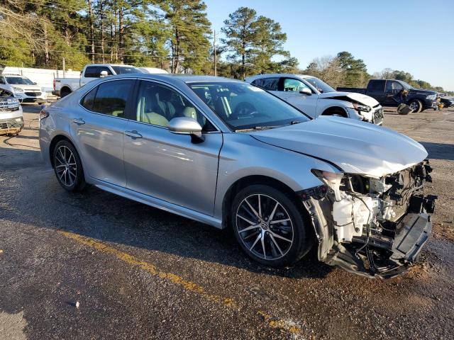 4T1G11AKXPU098194 - 2023 TOYOTA CAMRY SE NIGHT SHADE SILVER photo 4