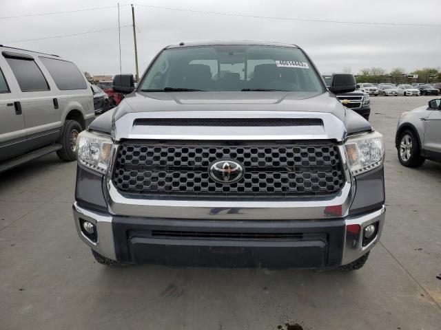 5TFRM5F13GX108011 - 2016 TOYOTA TUNDRA DOUBLE CAB SR/SR5 GRAY photo 5