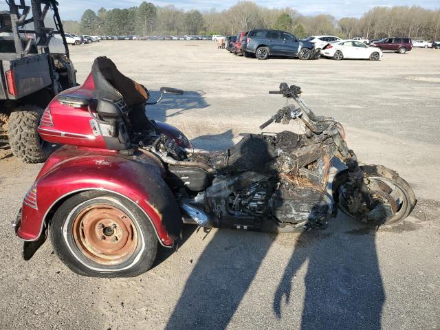 1HFSC47023A208351 - 2003 HONDA GL1800 RED photo 9