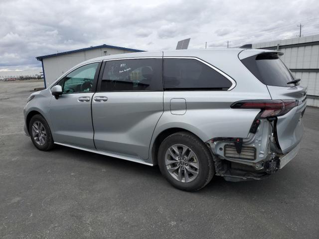 5TDKRKEC1PS162224 - 2023 TOYOTA SIENNA LE SILVER photo 2