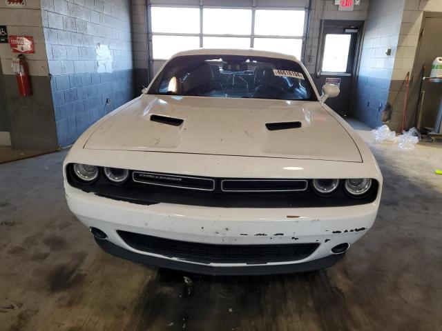 2C3CDZAG8KH627789 - 2019 DODGE CHALLENGER SXT WHITE photo 5