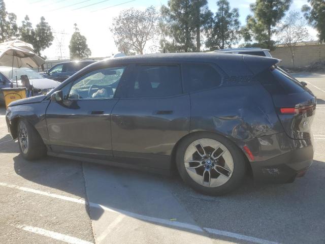 WB523CF0XPCL66917 - 2023 BMW IX XDRIVE50 Qara foto 2