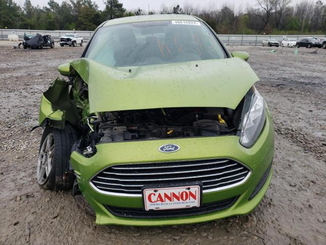 3FADP4BJ0KM139383 - 2019 FORD FIESTA SE GREEN photo 5