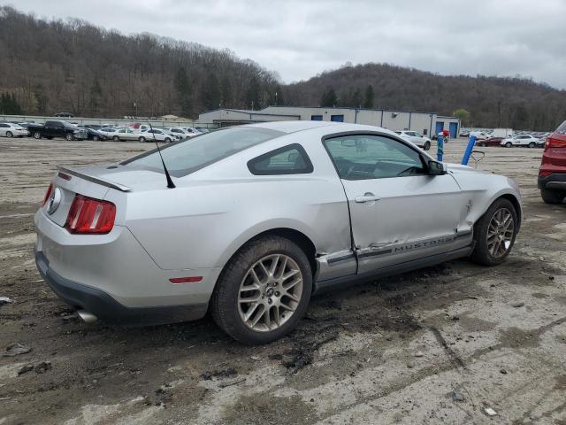 1ZVBP8AM7C5244947 - 2012 FORD MUSTANG SILVER photo 3