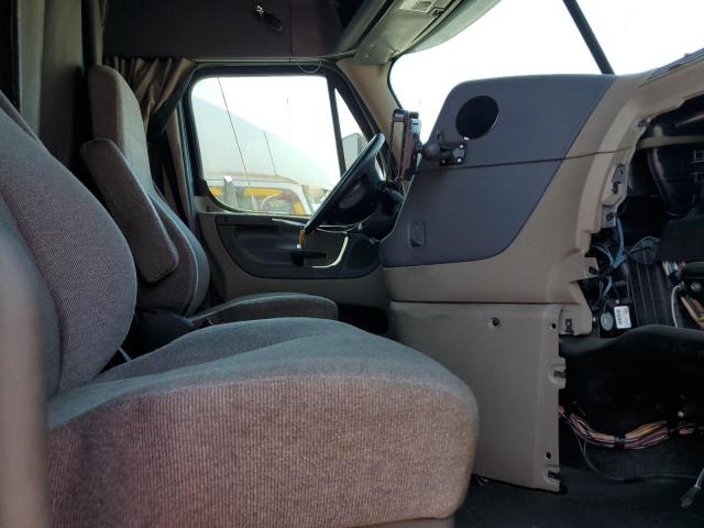 1FUJGLDR5KLKH2950 - 2019 FREIGHTLINER CASCADIA 1 أسود صورة 5