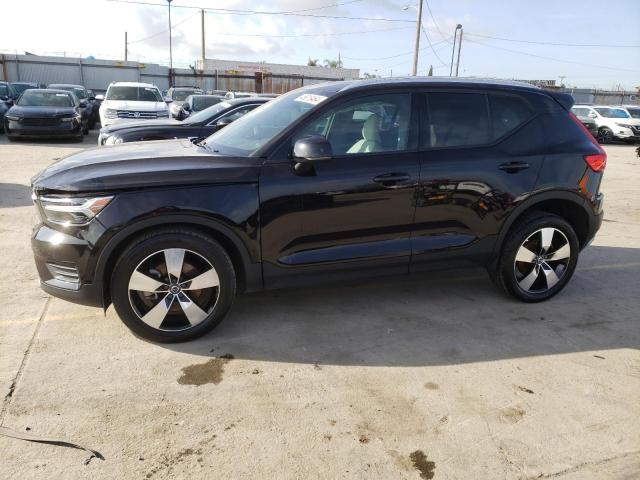 2020 VOLVO XC40 T5 MOMENTUM, 