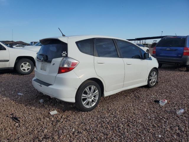 JHMGE87499S005785 - 2009 HONDA FIT SPORT WHITE photo 3