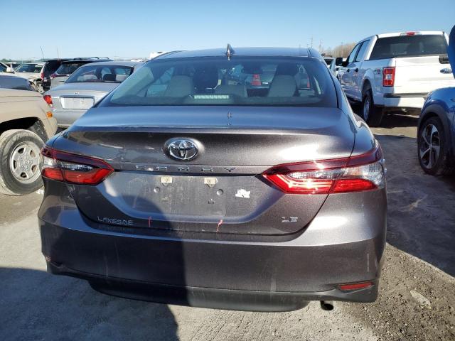 4T1C11AK0MU546680 - 2021 TOYOTA CAMRY LE GRAY photo 6