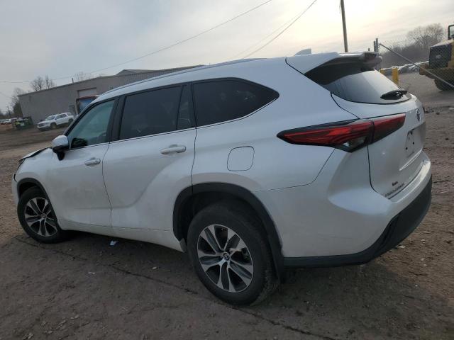 5TDHZRBH2MS109062 - 2021 TOYOTA HIGHLANDER XLE WHITE photo 2