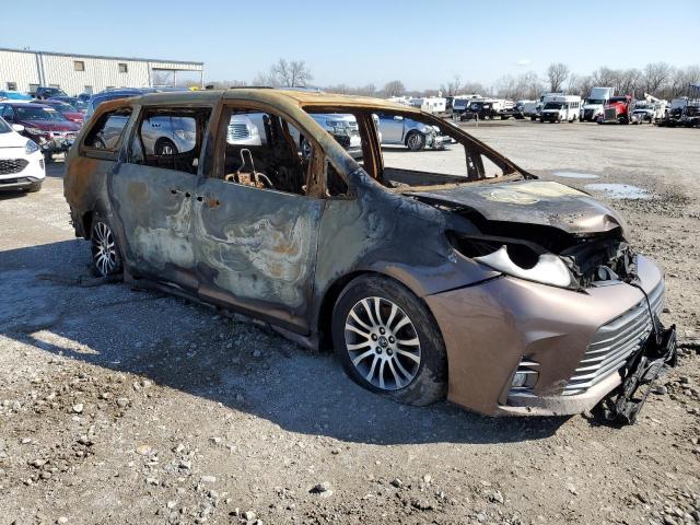 5TDYZ3DC0KS013071 - 2019 TOYOTA SIENNA XLE BURN photo 4