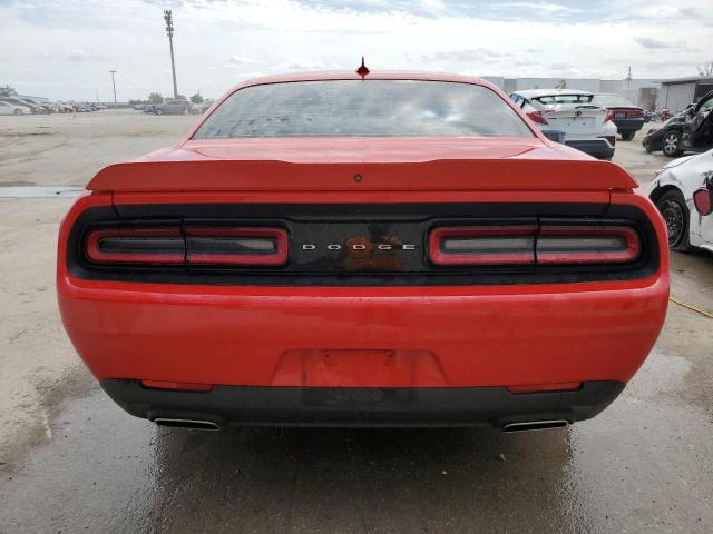 2C3CDZAG4LH110393 - 2020 DODGE CHALLENGER SXT RED photo 6