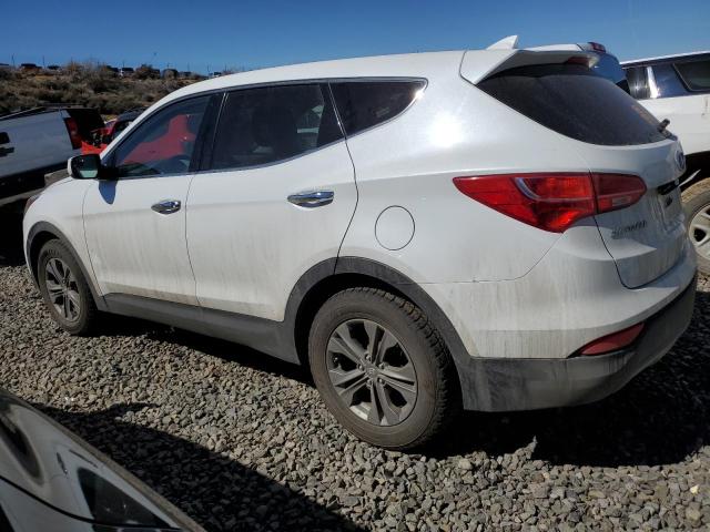 5XYZTDLBXGG328517 - 2016 HYUNDAI SANTA FE S WHITE photo 2