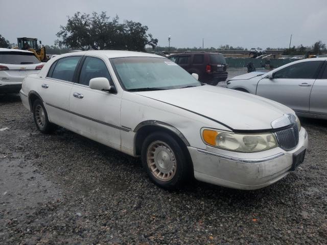 1LNHM81WXXY716663 - 1999 LINCOLN TOWN CAR EXECUTIVE Weiß Foto 4