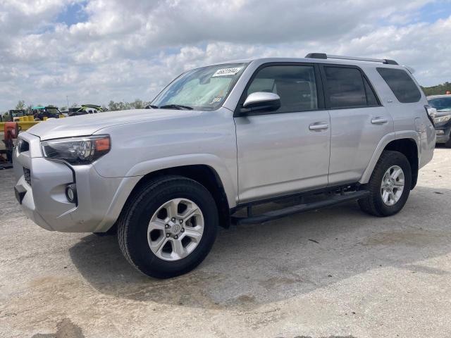 JTEZU5JR0K5201002 - 2019 TOYOTA 4RUNNER SR5 SILVER photo 1