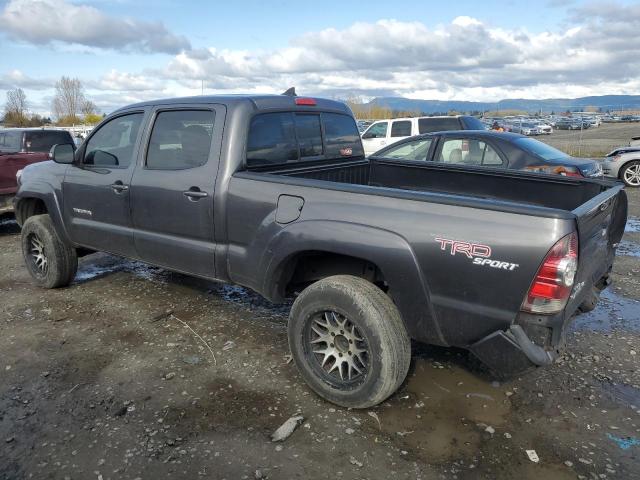 3TMMU4FN1DM052658 - 2013 TOYOTA TACOMA DOUBLE CAB LONG BED GRAY photo 2