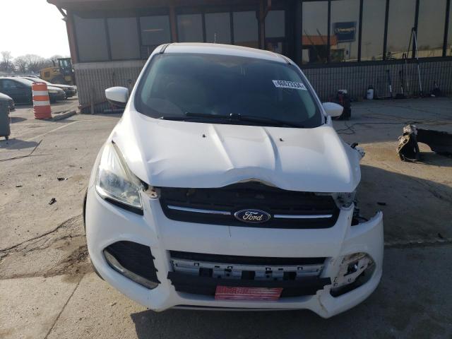 1FMCU0GX1EUD93510 - 2014 FORD ESCAPE SE WHITE photo 5