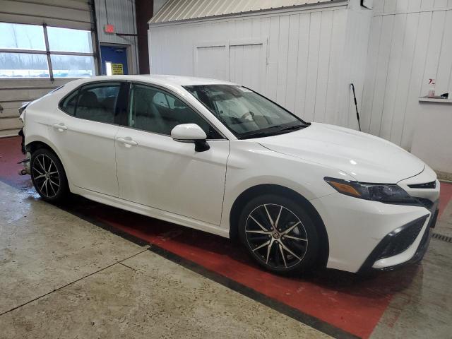 4T1G11AK1RU892455 - 2024 TOYOTA CAMRY SE NIGHT SHADE WHITE photo 4