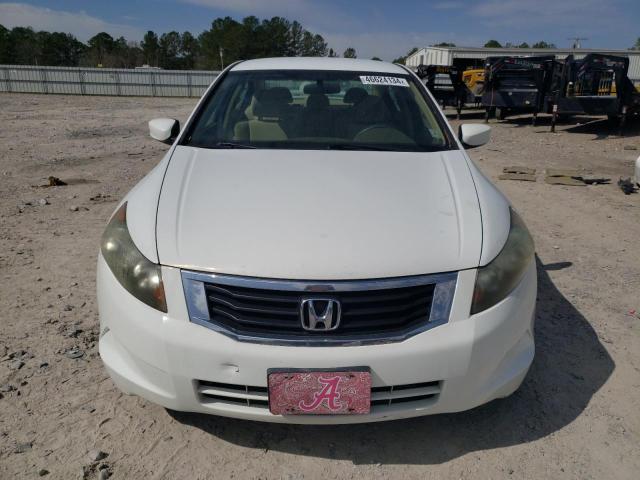 1HGCP2F36AA105547 - 2010 HONDA ACCORD LX WHITE photo 5