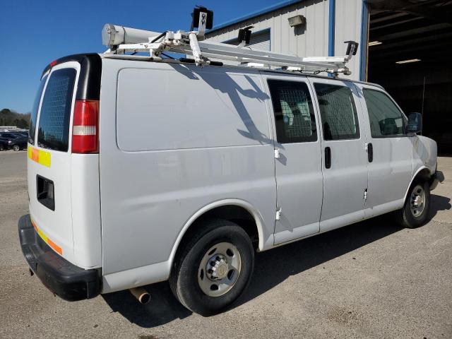 1GCWGFCA3D1903062 - 2013 CHEVROLET EXPRESS G2 WHITE photo 3