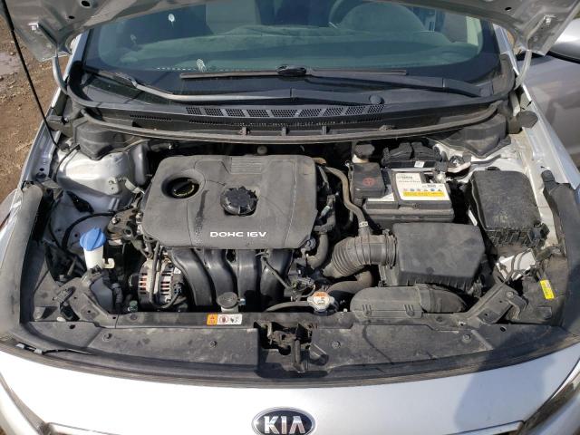 3KPFK4A74JE211346 - 2018 KIA FORTE LX SILVER photo 11