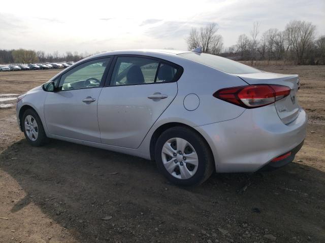 3KPFK4A74JE211346 - 2018 KIA FORTE LX SILVER photo 2