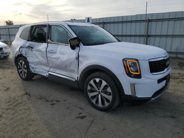 5XYP34HC1NG269184 - 2022 KIA TELLURIDE EX WHITE photo 4