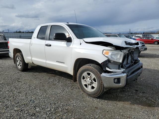 5TFRM5F19HX119919 - 2017 TOYOTA TUNDRA DOUBLE CAB SR/SR5 WHITE photo 4