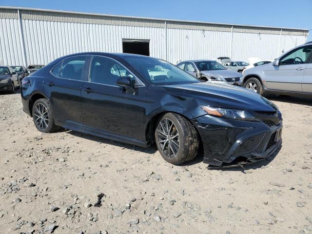 4T1G11BK6MU031263 - 2021 TOYOTA CAMRY SE BLACK photo 4