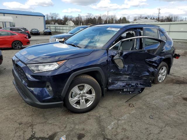 2T3P1RFV1MW216170 - 2021 TOYOTA RAV4 XLE BLUE photo 1