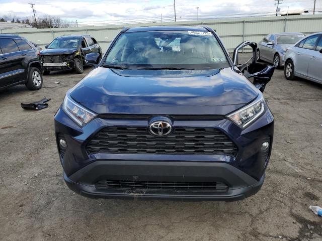 2T3P1RFV1MW216170 - 2021 TOYOTA RAV4 XLE BLUE photo 5