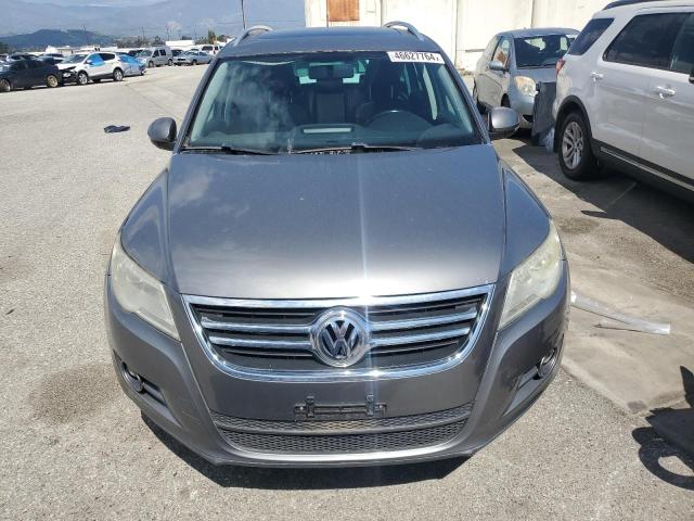 WVGAV7AX4BW530431 - 2011 VOLKSWAGEN TIGUAN S GRAY photo 5