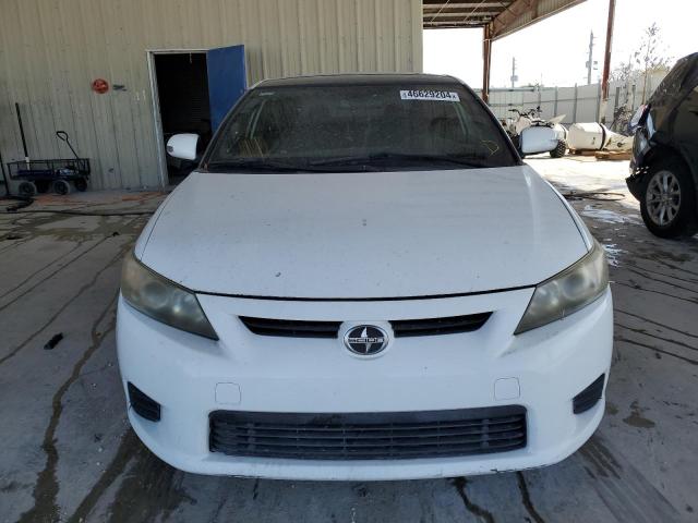 JTKJF5C75B3005231 - 2011 TOYOTA SCION TC WHITE photo 5