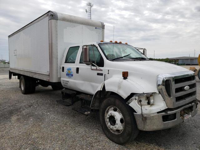 3FRNW65C08V644128 - 2008 FORD F650 SUPER DUTY WHITE photo 4