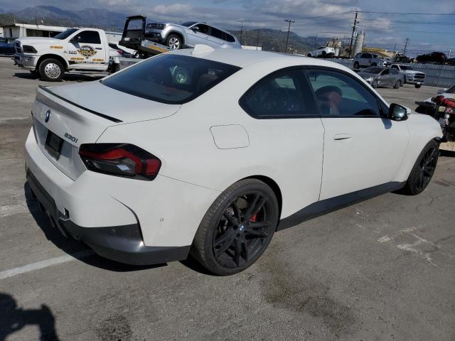 3MW23CM07N8C49188 - 2022 BMW 230I თეთრი ფოტო 3