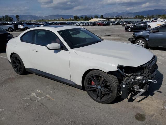 3MW23CM07N8C49188 - 2022 BMW 230I თეთრი ფოტო 4