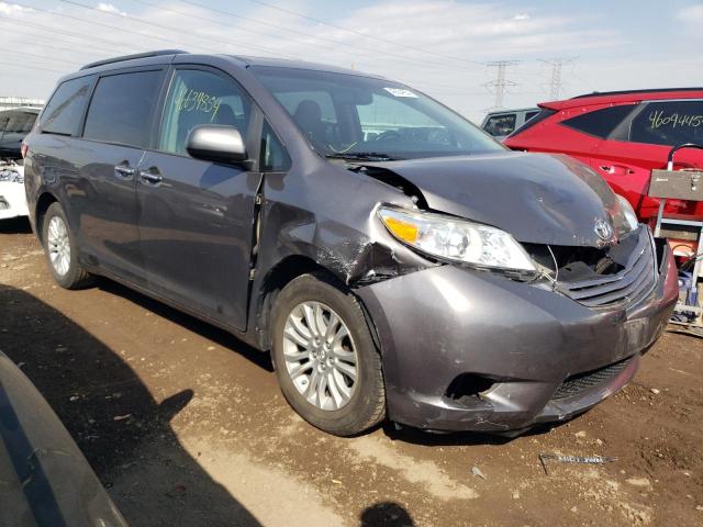 5TDYK3DC4GS737809 - 2016 TOYOTA SIENNA XLE GRAY photo 4