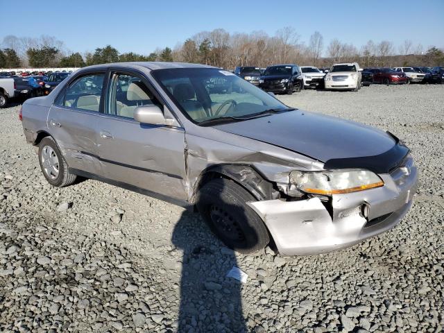 1HGCG6654XA022734 - 1999 HONDA ACCORD LX GOLD photo 4