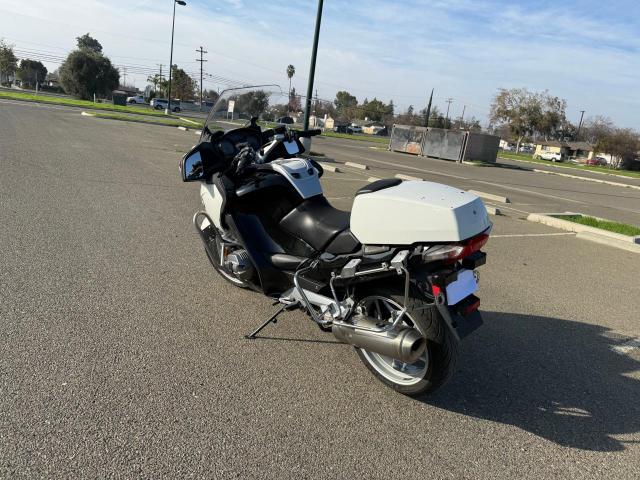 WB1044001EZW23476 - 2014 BMW R1200 RT WHITE photo 3