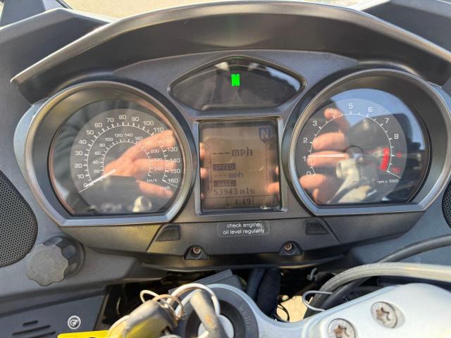 WB1044001EZW23476 - 2014 BMW R1200 RT WHITE photo 9