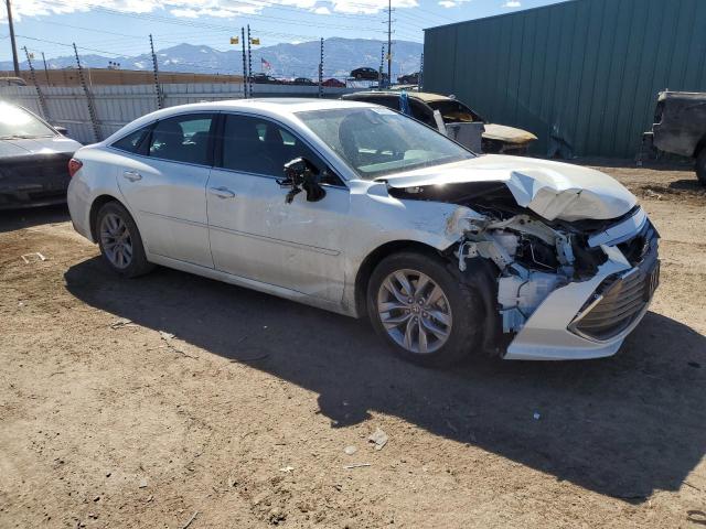 4T1AZ1FB5MU069656 - 2021 TOYOTA AVALON XLE WHITE photo 4