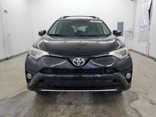 2T3RFREV5GW482761 - 2016 TOYOTA RAV4 XLE BLACK photo 5