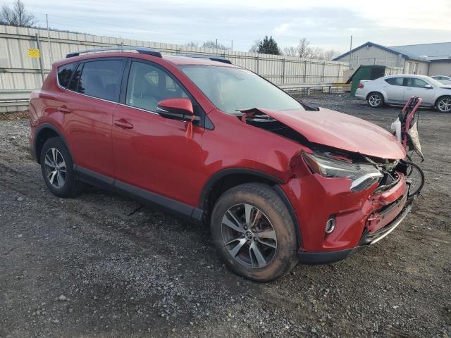 JTMRFREV1HJ112701 - 2017 TOYOTA RAV4 XLE RED photo 4