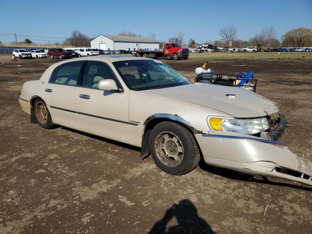 1LNHM83W6XY630621 - 1999 LINCOLN TOWN CARTIER BEIGE photo 4