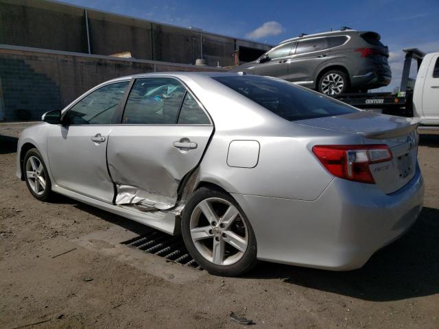 4T1BF1FK0CU158790 - 2012 TOYOTA CAMRY BASE SILVER photo 2