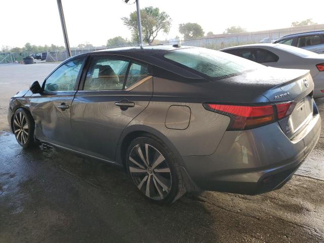 1N4BL4CV4LC203514 - 2020 NISSAN ALTIMA SR GRAY photo 2