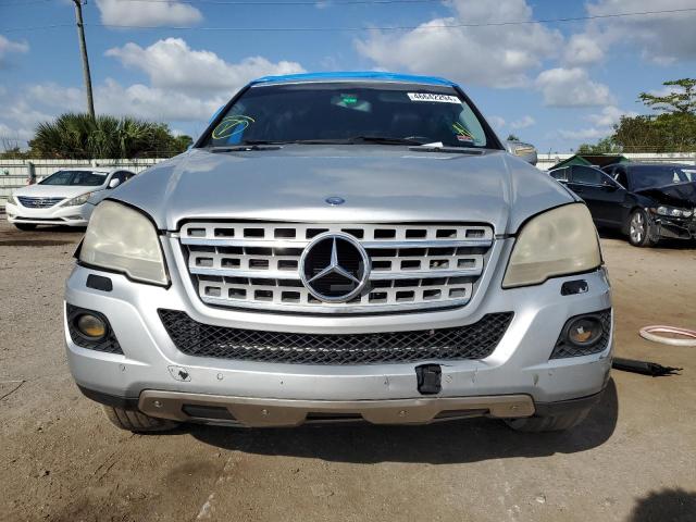 4JGBB8GB2AA562773 - 2010 MERCEDES-BENZ ML 350 4MATIC SILVER photo 5